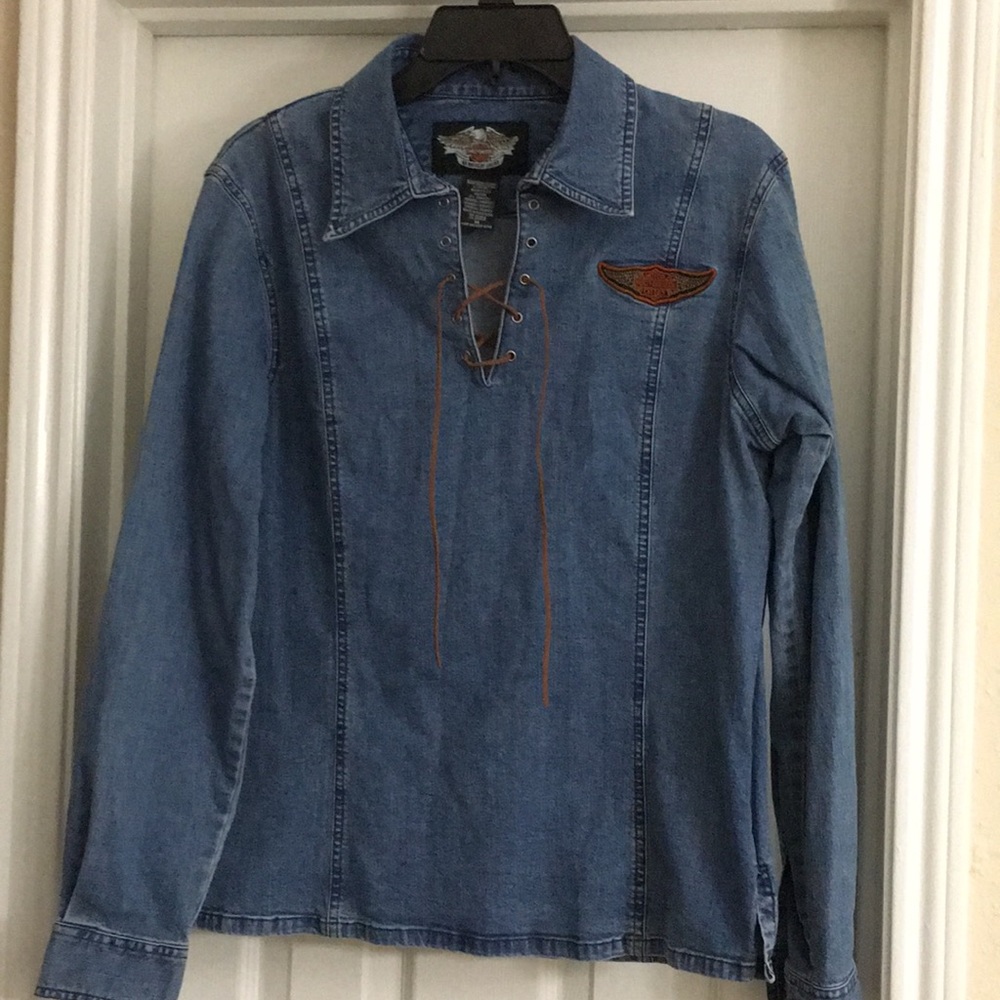 Woman’s blouse
